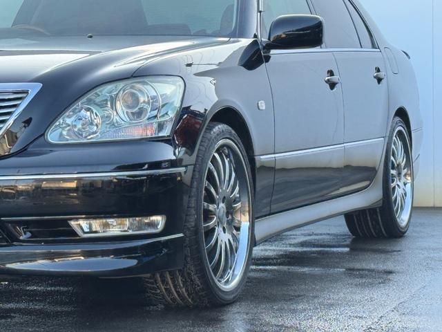 セルシオ ｅＲ仕様　タイベル交換済み　社外２０ＡＷ　エアロ　本革　サンルーフ　Ｂカメラ　ＥＴＣ（10枚目）