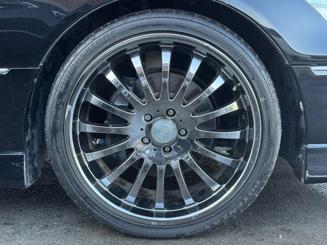 セルシオ ｅＲ仕様　タイベル交換済み　社外２０ＡＷ　エアロ　本革　サンルーフ　Ｂカメラ　ＥＴＣ（24枚目）