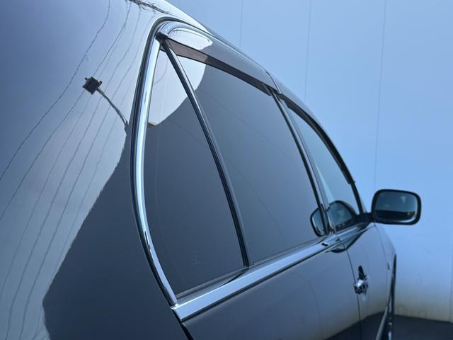 セルシオ ｅＲ仕様　タイベル交換済み　社外２０ＡＷ　エアロ　本革　サンルーフ　Ｂカメラ　ＥＴＣ（28枚目）