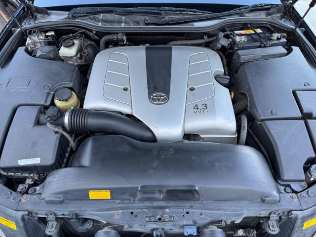 セルシオ ｅＲ仕様　タイベル交換済み　社外２０ＡＷ　エアロ　本革　サンルーフ　Ｂカメラ　ＥＴＣ（44枚目）