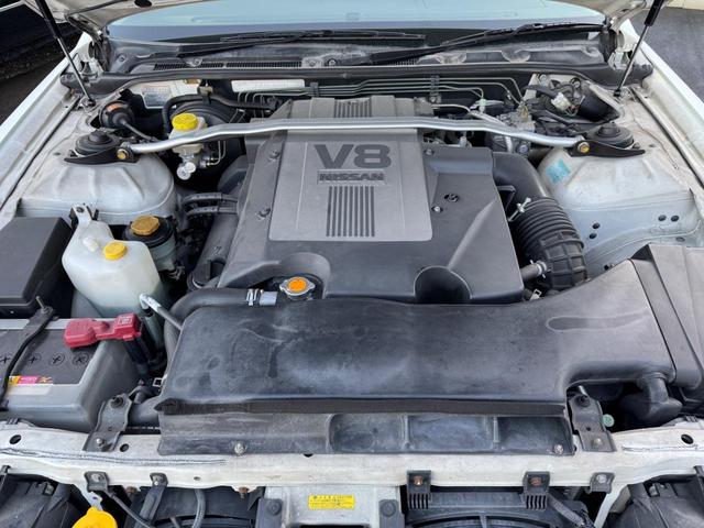 シーマ ４１Ｌ　Ｖ８エンジン　社外アルミ　純正マルチ　パワーシート　キーレス　ＥＴＣ（2枚目）