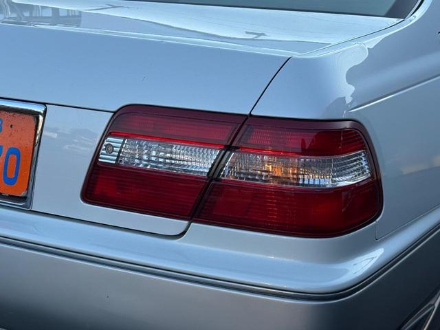 シーマ ４１Ｌ　Ｖ８エンジン　社外アルミ　純正マルチ　パワーシート　キーレス　ＥＴＣ（17枚目）