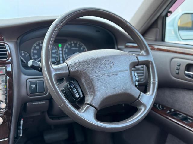 シーマ ４１Ｌ　Ｖ８エンジン　社外アルミ　純正マルチ　パワーシート　キーレス　ＥＴＣ（33枚目）