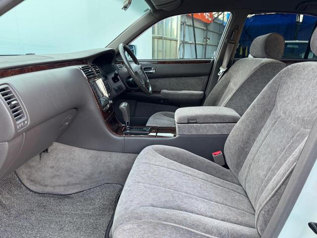 シーマ ４１Ｌ　Ｖ８エンジン　社外アルミ　純正マルチ　パワーシート　キーレス　ＥＴＣ（39枚目）