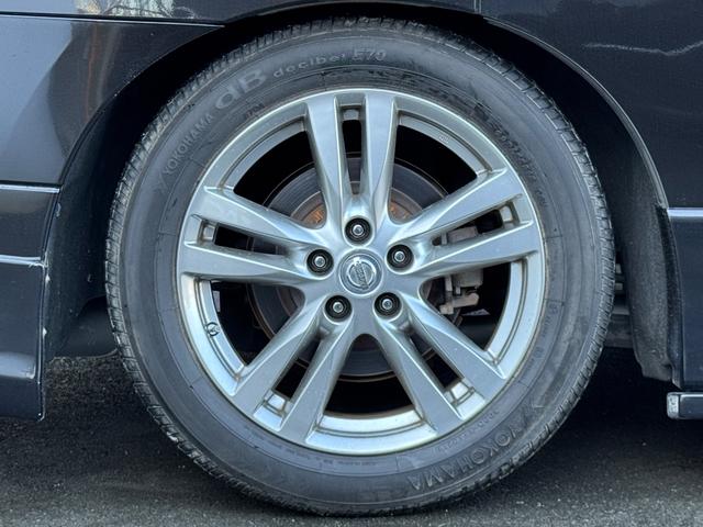 エルグランド ２５０ハイウェイスター　サンルーフ　アラウンドビューモニター　ローダウン　両側パワスラ　ＴＶ　Ｂカメラ　Ｂｌｕｅｔｏｏｔｈ　ＥＴＣ（19枚目）