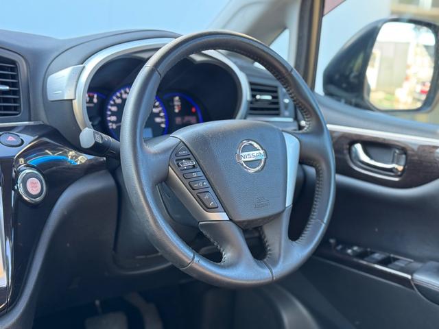 エルグランド ２５０ハイウェイスター　サンルーフ　アラウンドビューモニター　ローダウン　両側パワスラ　ＴＶ　Ｂカメラ　Ｂｌｕｅｔｏｏｔｈ　ＥＴＣ（34枚目）