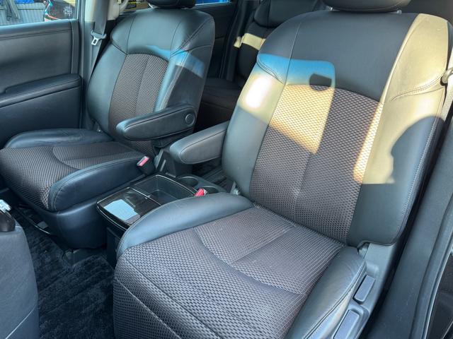 エルグランド ２５０ハイウェイスター　サンルーフ　アラウンドビューモニター　ローダウン　両側パワスラ　ＴＶ　Ｂカメラ　Ｂｌｕｅｔｏｏｔｈ　ＥＴＣ（44枚目）