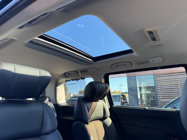 エルグランド ２５０ハイウェイスター　サンルーフ　アラウンドビューモニター　ローダウン　両側パワスラ　ＴＶ　Ｂカメラ　Ｂｌｕｅｔｏｏｔｈ　ＥＴＣ（45枚目）