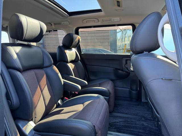 エルグランド ２５０ハイウェイスター　サンルーフ　アラウンドビューモニター　ローダウン　両側パワスラ　ＴＶ　Ｂカメラ　Ｂｌｕｅｔｏｏｔｈ　ＥＴＣ（47枚目）