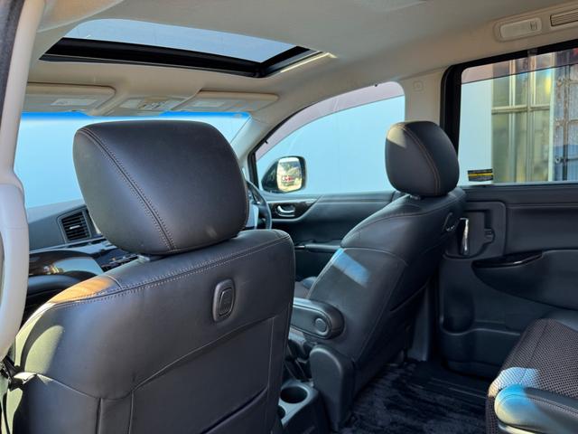 エルグランド ２５０ハイウェイスター　サンルーフ　アラウンドビューモニター　ローダウン　両側パワスラ　ＴＶ　Ｂカメラ　Ｂｌｕｅｔｏｏｔｈ　ＥＴＣ（53枚目）