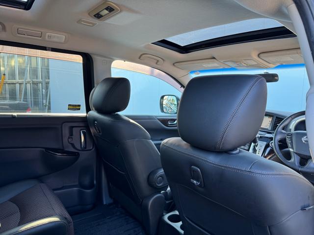 エルグランド ２５０ハイウェイスター　サンルーフ　アラウンドビューモニター　ローダウン　両側パワスラ　ＴＶ　Ｂカメラ　Ｂｌｕｅｔｏｏｔｈ　ＥＴＣ（54枚目）