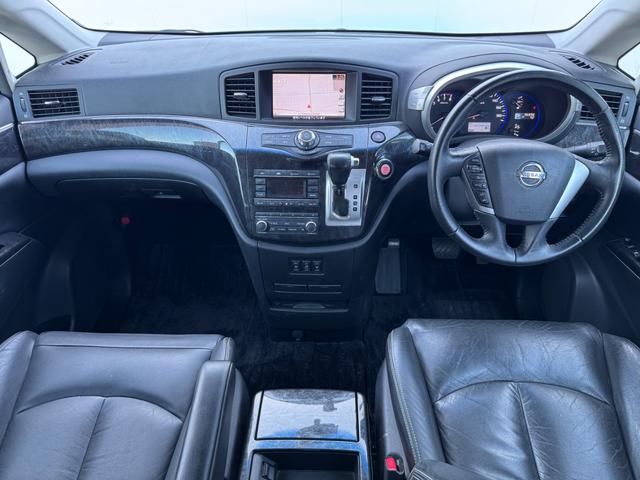 エルグランド ライダー　黒本革シート　パワーシート　本革　両側パワスラ　パワーバックドア　ＴＶ　Ｂカメラ　ＥＴＣ　Ｂｌｕｅｔｏｏｔｈ　パワーシート　シートヒーター（3枚目）