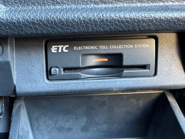 エルグランド ライダー　黒本革シート　パワーシート　本革　両側パワスラ　パワーバックドア　ＴＶ　Ｂカメラ　ＥＴＣ　Ｂｌｕｅｔｏｏｔｈ　パワーシート　シートヒーター（37枚目）