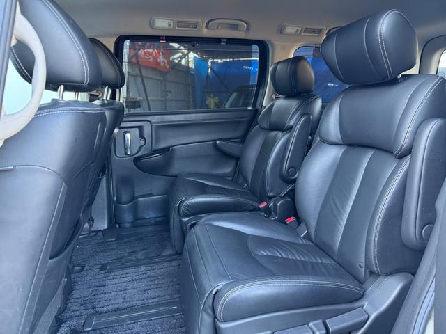 エルグランド ライダー　黒本革シート　パワーシート　本革　両側パワスラ　パワーバックドア　ＴＶ　Ｂカメラ　ＥＴＣ　Ｂｌｕｅｔｏｏｔｈ　パワーシート　シートヒーター（41枚目）