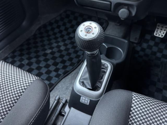 アルトラパン ＳＳ　５速マニュアル　ターボ車　社外アルミ　Ｂｌｕｅｔｏｏｔｈ　Ｂカメラ　ＬＥＤ　ドラレコ（3枚目）