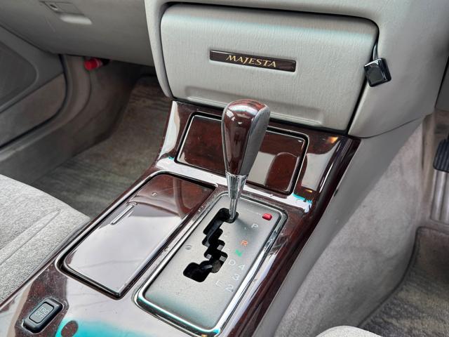 クラウンマジェスタ 4.0Aタイプ タイベル交換済み サンルーフ パワーシート 純正マルチ ETC キーレス(35枚目)