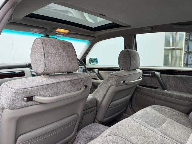 クラウンマジェスタ 4.0Aタイプ タイベル交換済み サンルーフ パワーシート 純正マルチ ETC キーレス(44枚目)