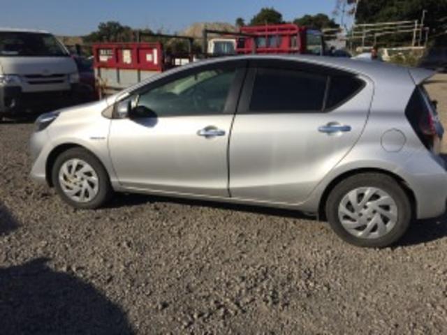 アクア Ｓ　Ｓｔｙｌｅ　Ｂｌａｃｋ　ＳＳｔｙｌｅ　Ｂｌａｃｋ，Ｓａｆｅｔｙ　Ｓｅｎｓｅ，Ｎａｖｉｇａｔｉｏｎ，ＥＴＣ，Ｂｌｕｅｔｏｏｔｈ　Ａｕｄｉｏ，　Ｈｅａｔｅｄ　Ｓｅａｔｓ，ＬＥＤ　Ｈｅａｄｌｉｇｈｔｓ，Ｓｍａｒｔ　Ｋｅｙ，（7枚目）