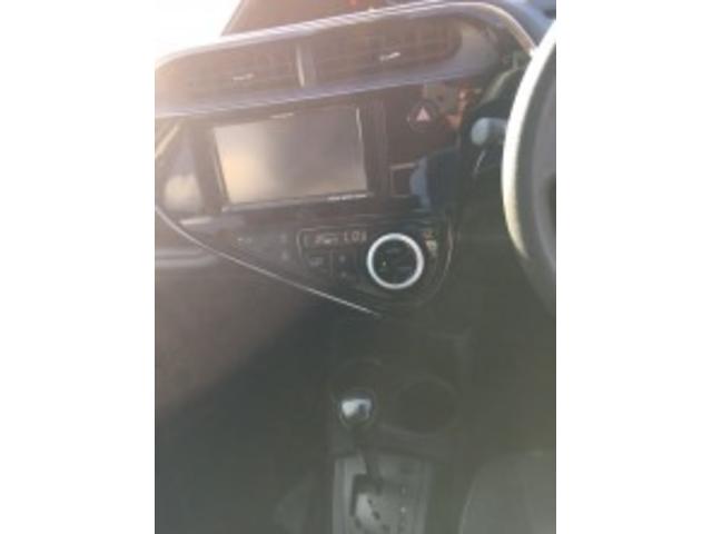 アクア Ｓ　Ｓｔｙｌｅ　Ｂｌａｃｋ　ＳＳｔｙｌｅ　Ｂｌａｃｋ，Ｓａｆｅｔｙ　Ｓｅｎｓｅ，Ｎａｖｉｇａｔｉｏｎ，ＥＴＣ，Ｂｌｕｅｔｏｏｔｈ　Ａｕｄｉｏ，　Ｈｅａｔｅｄ　Ｓｅａｔｓ，ＬＥＤ　Ｈｅａｄｌｉｇｈｔｓ，Ｓｍａｒｔ　Ｋｅｙ，（11枚目）