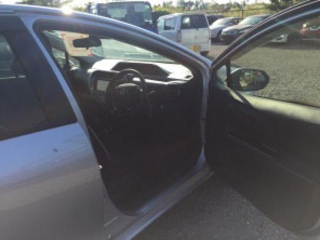 アクア Ｓ　Ｓｔｙｌｅ　Ｂｌａｃｋ　ＳＳｔｙｌｅ　Ｂｌａｃｋ，Ｓａｆｅｔｙ　Ｓｅｎｓｅ，Ｎａｖｉｇａｔｉｏｎ，ＥＴＣ，Ｂｌｕｅｔｏｏｔｈ　Ａｕｄｉｏ，　Ｈｅａｔｅｄ　Ｓｅａｔｓ，ＬＥＤ　Ｈｅａｄｌｉｇｈｔｓ，Ｓｍａｒｔ　Ｋｅｙ，（13枚目）