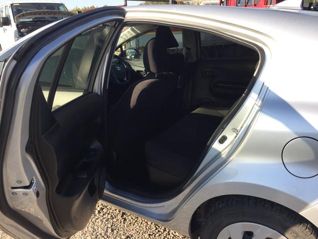 アクア Ｓ　Ｓｔｙｌｅ　Ｂｌａｃｋ　ＳＳｔｙｌｅ　Ｂｌａｃｋ，Ｓａｆｅｔｙ　Ｓｅｎｓｅ，Ｎａｖｉｇａｔｉｏｎ，ＥＴＣ，Ｂｌｕｅｔｏｏｔｈ　Ａｕｄｉｏ，　Ｈｅａｔｅｄ　Ｓｅａｔｓ，ＬＥＤ　Ｈｅａｄｌｉｇｈｔｓ，Ｓｍａｒｔ　Ｋｅｙ，（16枚目）