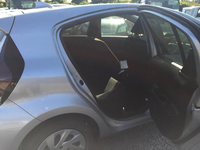 アクア Ｓ　Ｓｔｙｌｅ　Ｂｌａｃｋ　ＳＳｔｙｌｅ　Ｂｌａｃｋ，Ｓａｆｅｔｙ　Ｓｅｎｓｅ，Ｎａｖｉｇａｔｉｏｎ，ＥＴＣ，Ｂｌｕｅｔｏｏｔｈ　Ａｕｄｉｏ，　Ｈｅａｔｅｄ　Ｓｅａｔｓ，ＬＥＤ　Ｈｅａｄｌｉｇｈｔｓ，Ｓｍａｒｔ　Ｋｅｙ，（17枚目）