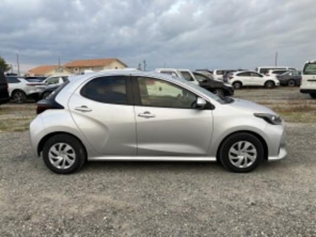 ヤリス ハイブリッドX(7枚目)