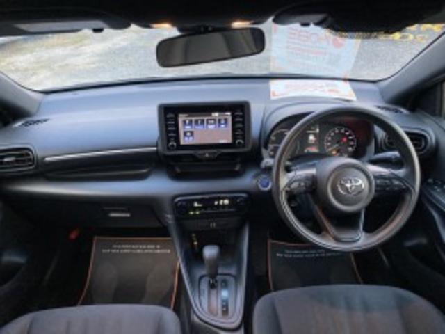 ヤリス ハイブリッドX(9枚目)