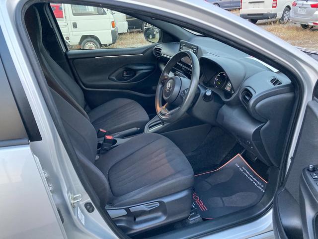 ヤリス ハイブリッドX(18枚目)