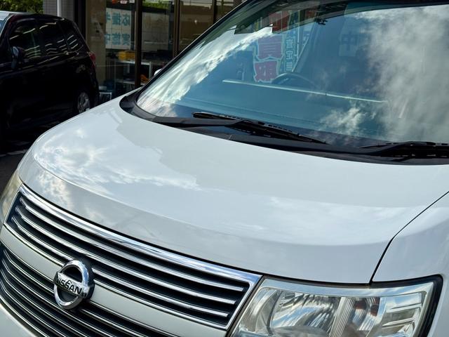 エルグランド ３５０ハイウェイＳレッドレザープレミアムセレ　法定整備付　ワンオーナー　メーカーナビＴＶ　全方位モニター　両側電動スライドドア　Ｗサンルーフ　後席モニター　シートヒーター　ＥＴＣ　アラウンドビューモニター　スマートキー　パワーシート　サイドカメラ（19枚目）