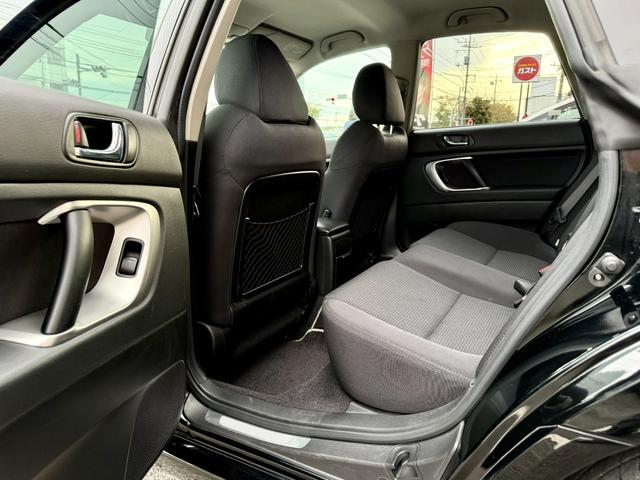 レガシィＢ４ ２．０ＧＴ　車検整備付　純正ナビ　５速ＭＴ　ターボ　ＳＴＩ４本出しマフラー　フロントスポイラー　アルミペダル　ビルシュタインサス（29枚目）