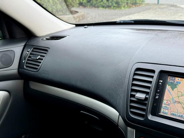 レガシィＢ４ ２．０ＧＴ　車検整備付　純正ナビ　５速ＭＴ　ターボ　ＳＴＩ４本出しマフラー　フロントスポイラー　アルミペダル　ビルシュタインサス（35枚目）