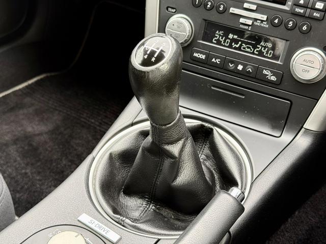 レガシィＢ４ ２．０ＧＴ　車検整備付　純正ナビ　５速ＭＴ　ターボ　ＳＴＩ４本出しマフラー　フロントスポイラー　アルミペダル　ビルシュタインサス（38枚目）