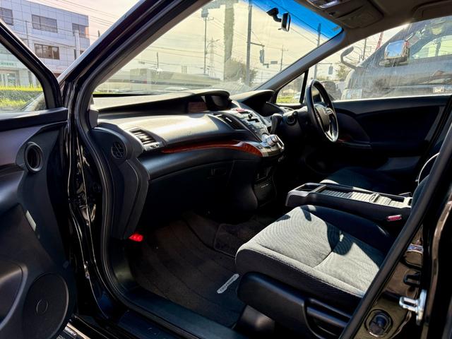 オデッセイ Mエアロパッケージ 法定整備付 ナビTV ローダウン 社外AW キーフリー ETC車載器 地デジフルセグ 横滑り防止装置 パワーウィンドウ フルオートエアコン ダブルエアコン 衝突安全ボディ フルフラット DVD エアロ(25枚目)