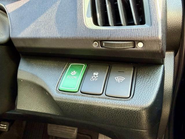 オデッセイ Mエアロパッケージ 法定整備付 ナビTV ローダウン 社外AW キーフリー ETC車載器 地デジフルセグ 横滑り防止装置 パワーウィンドウ フルオートエアコン ダブルエアコン 衝突安全ボディ フルフラット DVD エアロ(44枚目)