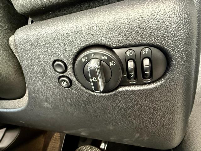 MINI クーパーD 法定整備付 純正ナビ 禁煙 ツートン Bカメラ キーレス プッシュスタート ドライブレコーダー(38枚目)