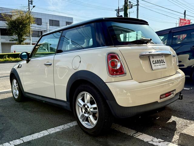 ＭＩＮＩ クーパー　法定整備付　ワンオーナー　禁煙　オートエアコン　ＡＢＳ　パワーステアリング　パワーウィンドウ　運転席エアバッグ　カーテンエアバッグ　ダブルエアバッグ（13枚目）