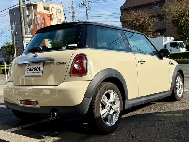 ＭＩＮＩ クーパー　法定整備付　ワンオーナー　禁煙　オートエアコン　ＡＢＳ　パワーステアリング　パワーウィンドウ　運転席エアバッグ　カーテンエアバッグ　ダブルエアバッグ（15枚目）