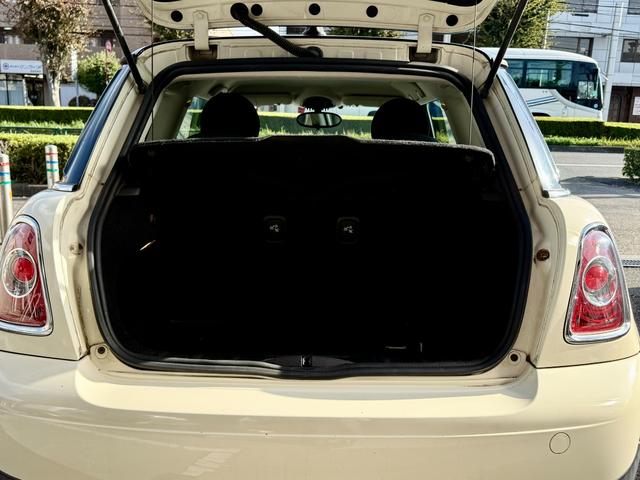 ＭＩＮＩ クーパー　法定整備付　ワンオーナー　禁煙　オートエアコン　ＡＢＳ　パワーステアリング　パワーウィンドウ　運転席エアバッグ　カーテンエアバッグ　ダブルエアバッグ（19枚目）