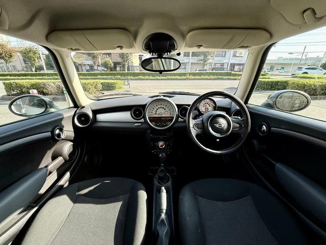 ＭＩＮＩ クーパー　法定整備付　ワンオーナー　禁煙　オートエアコン　ＡＢＳ　パワーステアリング　パワーウィンドウ　運転席エアバッグ　カーテンエアバッグ　ダブルエアバッグ（22枚目）