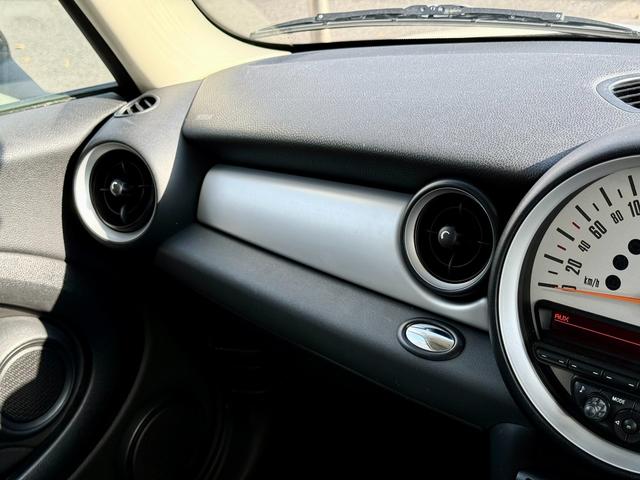 ＭＩＮＩ クーパー　法定整備付　ワンオーナー　禁煙　オートエアコン　ＡＢＳ　パワーステアリング　パワーウィンドウ　運転席エアバッグ　カーテンエアバッグ　ダブルエアバッグ（25枚目）