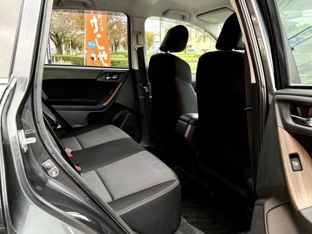 フォレスター 2.0i-L 法定整備付 ナビTV Bluetooth HID 6MT AWD キーレスキー エンジンブロック交換済 クラッチ交換済 ウォーターポンプ交換済(24枚目)