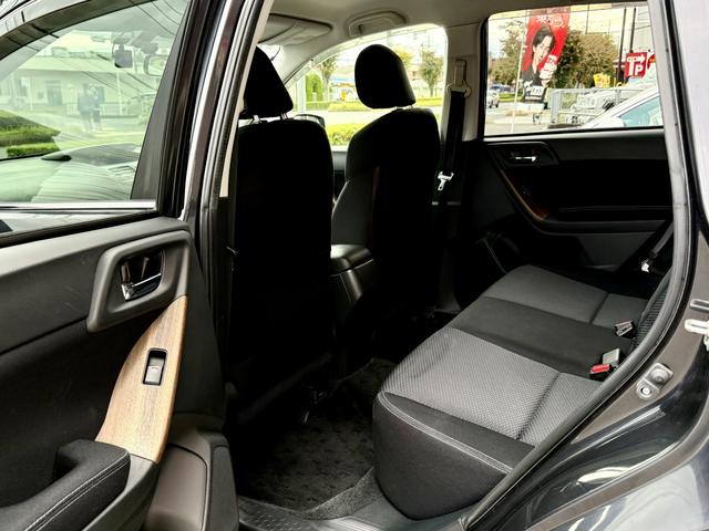 フォレスター 2.0i-L 法定整備付 ナビTV Bluetooth HID 6MT AWD キーレスキー エンジンブロック交換済 クラッチ交換済 ウォーターポンプ交換済(26枚目)