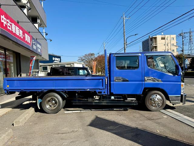 キャンター 　ダブルキャブ　６ｍロング　積載量２トン　５ＭＴ　６人乗　ディーゼル　ＦＥ７２ＤＥ　原動機４Ｍ５０　長さ６０４幅１８９高さ２０８　カスタム　左電動格納ミラー　ＥＴＣ（13枚目）