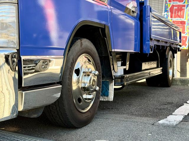 キャンター 　ダブルキャブ　６ｍロング　積載量２トン　５ＭＴ　６人乗　ディーゼル　ＦＥ７２ＤＥ　原動機４Ｍ５０　長さ６０４幅１８９高さ２０８　カスタム　左電動格納ミラー　ＥＴＣ（19枚目）