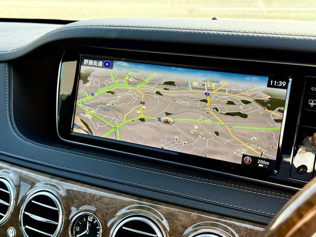 Sクラス S550ロング 法定整備付 マイバッハ仕様 SR黒革 右H シルバー×ブラックツートン 全方位カメラ 電動サンシェード パノラミックスライディングルーフ YouTube動画公開中 フルセグ 整備記録簿 禁煙(5枚目)