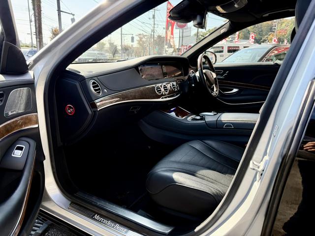 Sクラス S550ロング 法定整備付 マイバッハ仕様 SR黒革 右H シルバー×ブラックツートン 全方位カメラ 電動サンシェード パノラミックスライディングルーフ YouTube動画公開中 フルセグ 整備記録簿 禁煙(25枚目)