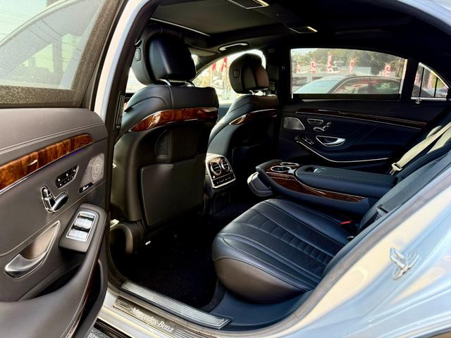 Sクラス S550ロング 法定整備付 マイバッハ仕様 SR黒革 右H シルバー×ブラックツートン 全方位カメラ 電動サンシェード パノラミックスライディングルーフ YouTube動画公開中 フルセグ 整備記録簿 禁煙(26枚目)