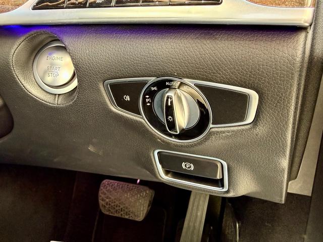 Sクラス S550ロング 法定整備付 マイバッハ仕様 SR黒革 右H シルバー×ブラックツートン 全方位カメラ 電動サンシェード パノラミックスライディングルーフ YouTube動画公開中 フルセグ 整備記録簿 禁煙(43枚目)