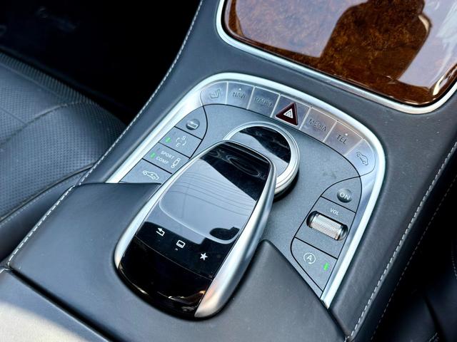 Sクラス S550ロング 法定整備付 マイバッハ仕様 SR黒革 右H シルバー×ブラックツートン 全方位カメラ 電動サンシェード パノラミックスライディングルーフ YouTube動画公開中 フルセグ 整備記録簿 禁煙(44枚目)